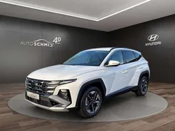 Serenity white / mic Gebraucht 2024 Hyundai Tucson Trend SUV | 35.990 € (Guter Preis)