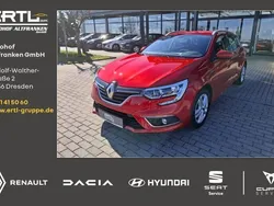 Rot Gebraucht 2020 Renault Mégane IV Business Limousine | 13.980 € (Fairer Preis)
