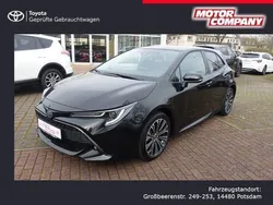 Mysticschwarz mica Gebraucht 2022 Toyota Corolla Basis | 26.990 € (Teuer)