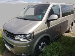 Gelb Gebraucht 2011 VW T5 Team Van | 11.500 €