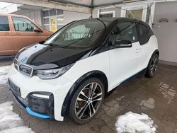 Weiß Gebraucht 2021 BMW i3 Limousine | 19.990 € (Guter Preis)