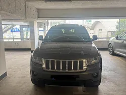 Grau Gebraucht 2012 Jeep Grand Cherokee Overland SUV | 8.499 €