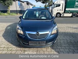 Blau Gebraucht 2011 Opel Meriva Innovation Van / Kleinbus | 3.990 € (Etwas zu teuer)