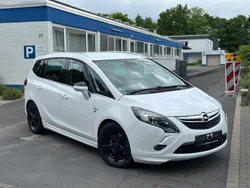 Schneeweiss/summitwhite/arctic Gebraucht 2015 Opel Zafira Tourer Innovation Van / Kleinbus | 13.999 € (Teuer)