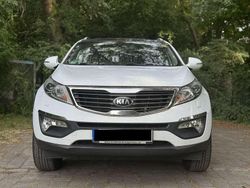 Weiß Gebraucht 2014 Kia Sportage Spirit SUV | 10.900 € (Fairer Preis)