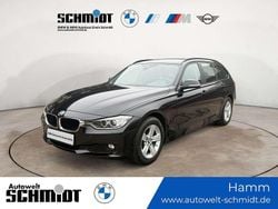 Saphirschwarz metallic Gebraucht 2015 BMW 320 Kombi | 12.889 € (Guter Preis)