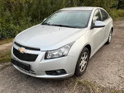 Silber Gebraucht 2012 Chevrolet Cruze Limousine | 2.200 € (Guter Preis)