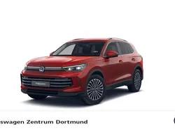 Persimmon red metallic Gebraucht 2024 VW Tiguan Elegance SUV | 51.888 € (Guter Preis)