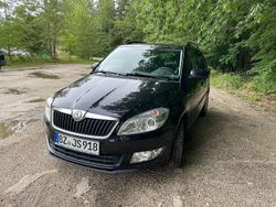 Schwarz Gebraucht 2012 Skoda Fabia Family Kleinwagen | 4.600 € (Fairer Preis)