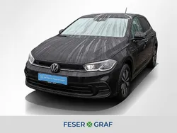 Deep black Gebraucht 2024 VW Polo Move Limousine | 20.440 € (Guter Preis)