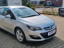 Silber Gebraucht 2014 Opel Astra Kombi | 6.900 € (Etwas zu teuer)