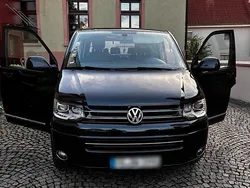 Schwarz Gebraucht 2014 VW Multivan Van / Kleinbus | 22.900 €