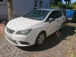 Weiß Gebraucht 2012 Seat Ibiza Reference Kleinwagen | 4.700 € (Guter Preis)