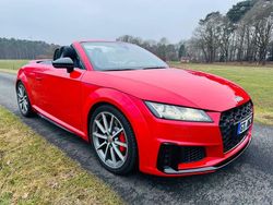 Rot Gebraucht 2021 Audi TT Roadster Ambiente Cabrio | 34.990 € (Etwas zu teuer)