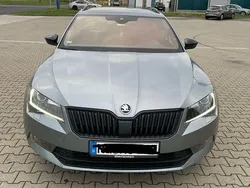 Schwarz Gebraucht 2017 Skoda Superb SportLine Kombi | 17.500 € (Fairer Preis)