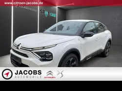 Perlmuttweiß metallic (metallic) Gebraucht 2023 Citroën C4 PureTech Limousine | 20.890 € (Fairer Preis)