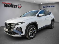 Serenity white / mic Gebraucht 2024 Hyundai Tucson Trend SUV | 37.990 € (Etwas zu teuer)