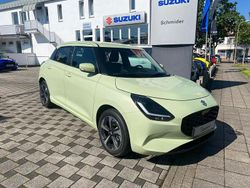 Gelb Neu 2025 Suzuki Swift Comfort+ Limousine | 20.690 €
