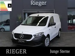 Weiß Gebraucht 2023 Mercedes eCitan Van / Kleinbus | 22.967 € (Guter Preis)