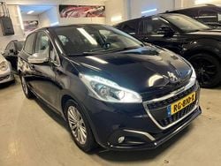 Blau Gebraucht 2017 Peugeot 208 Kleinwagen | 4.650 € (Superpreis)