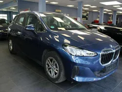 Phytonicblau metallic Gebraucht 2022 BMW 218 Limousine | 22.980 € (Guter Preis)
