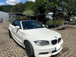 Weiß Gebraucht 2009 BMW 123 Cabriolet Cabrio | 6.190 € (Teuer)