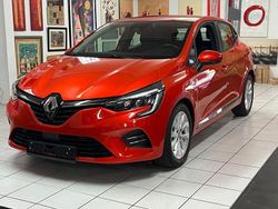 Orange Gebraucht 2021 Renault Clio V Experience Limousine | 15.200 € (Fairer Preis)