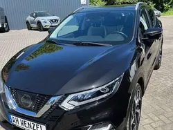 Schwarz Gebraucht 2018 Nissan Qashqai Tekna SUV | 16.990 € (Fairer Preis)
