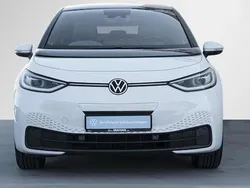 Weiß Gebraucht 2020 VW ID.3 Pro Performance Kleinwagen | 19.800 € (Etwas zu teuer)