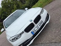 Weiß Gebraucht 2019 BMW 320 Sport Line Kombi | 19.000 € (Guter Preis)
