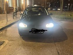 Grün Gebraucht 1999 VW Golf IV Kleinwagen | 1.300 € (Guter Preis)