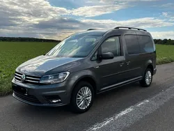 Grau Gebraucht 2019 VW Caddy Maxi Comfortline Van / Kleinbus | 29.450 € (Etwas zu teuer)
