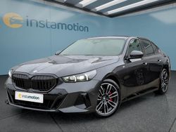 Grau Gebraucht 2025 BMW 520 Limousine | 58.899 € (Fairer Preis)