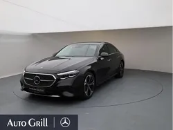 Obsidianschwarz metallic Gebraucht 2023 Mercedes E450 Avantgarde Limousine | 64.900 € (Guter Preis)