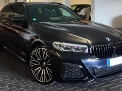 Schwarz Gebraucht 2021 BMW 530e M Sport Kombi | 36.990 € (Teuer)