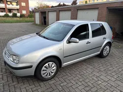 Grau Gebraucht 2002 VW Golf IV Comfortline Limousine | 1.000 € (Fairer Preis)