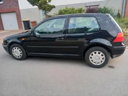 Schwarz Gebraucht 1999 VW Golf IV Kleinwagen | 700 € (Guter Preis)