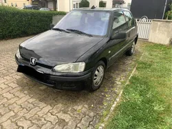 Schwarz Gebraucht 2002 Peugeot 106 Kleinwagen | 250 € (Superpreis)