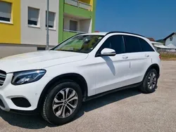 Weiß Gebraucht 2017 Mercedes GLC250 Exclusive SUV | 30.000 € (Etwas zu teuer)