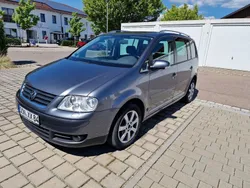 Grau Gebraucht 2005 VW Touran Highline Van / Kleinbus | 1.280 € (Superpreis)