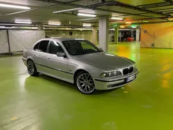 Grau Gebraucht 2000 BMW 520 Limousine | 5.199 € (Teuer)