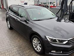 Silber Gebraucht 2017 VW Passat Comfortline Kombi | 11.999 € (Guter Preis)