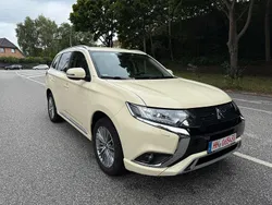 Rot Gebraucht 2021 Mitsubishi Outlander P-HEV SUV | 13.690 € (Teuer)