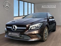 Braun Gebraucht 2017 Mercedes CLA180 Shooting Brake Urban Kombi | 16.774 €