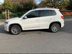 Weiß Gebraucht 2011 VW Tiguan SUV | 10.999 € (Teuer)