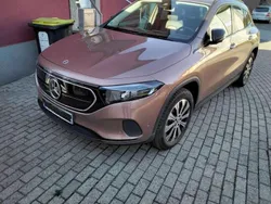 Braun Gebraucht 2022 Mercedes EQA250 Electric Art SUV | 30.000 € (Guter Preis)