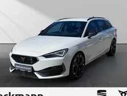 Weiß Gebraucht 2024 Cupra Leon VZ Kombi | 35.990 € (Etwas zu teuer)