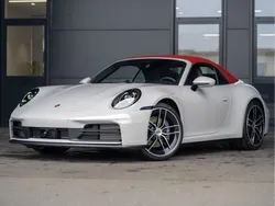 Grau Gebraucht 2025 Porsche 911 Carrera Cabriolet Cabrio | 159.911 €
