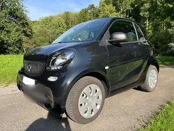 Schwarz Gebraucht 2018 Smart ForTwo Coupé Coupé | 9.900 € (Fairer Preis)