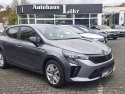 Schiefergrau Gebraucht 2024 Renault Clio V Limousine | 16.492 € (Fairer Preis)